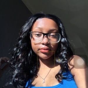 Meet your Posher, Keyana